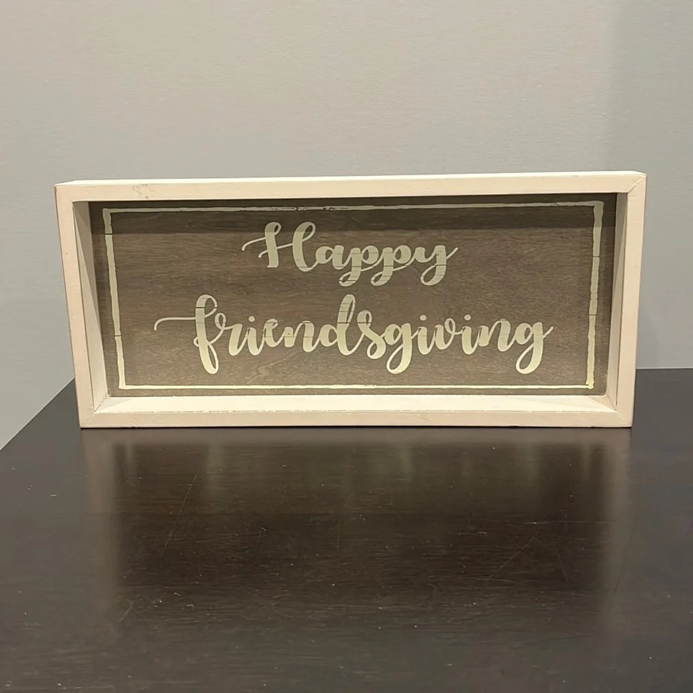 Quill to Paper | Happy Friendsgiving Decor